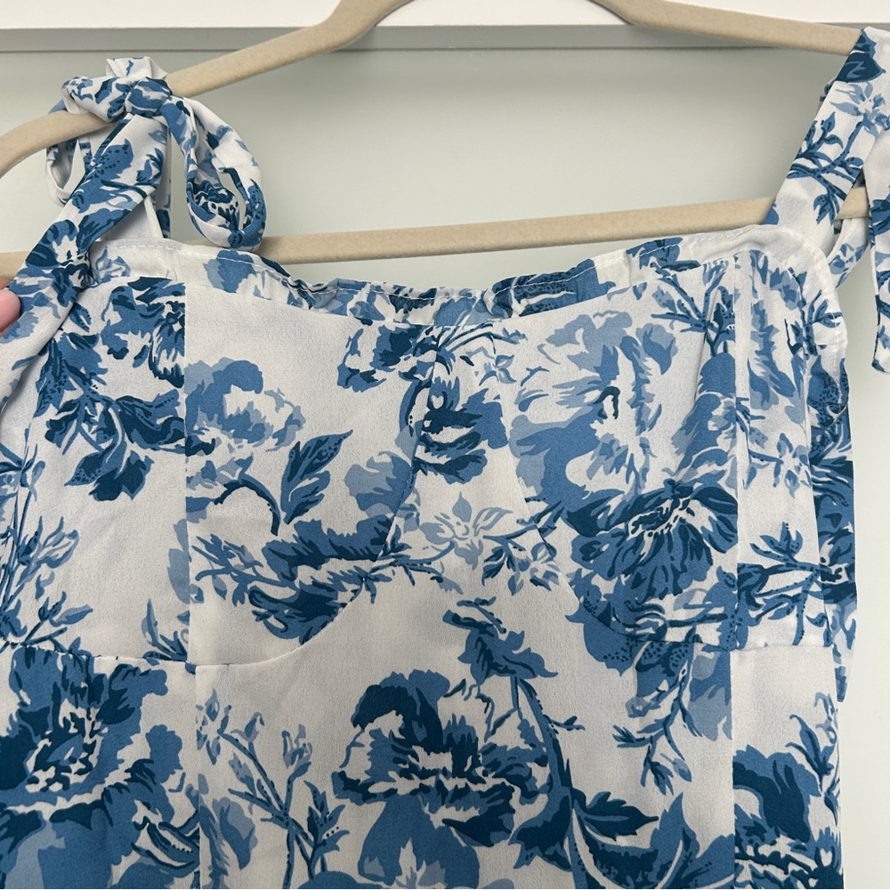 NEW Reformation Nikita Midi Dress in Olympia print blue white floral 6 - Picture 4 of 9